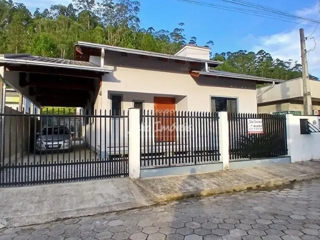 Casa aluguel em Região Geográfica Imediata de Brusque, Guabiruba