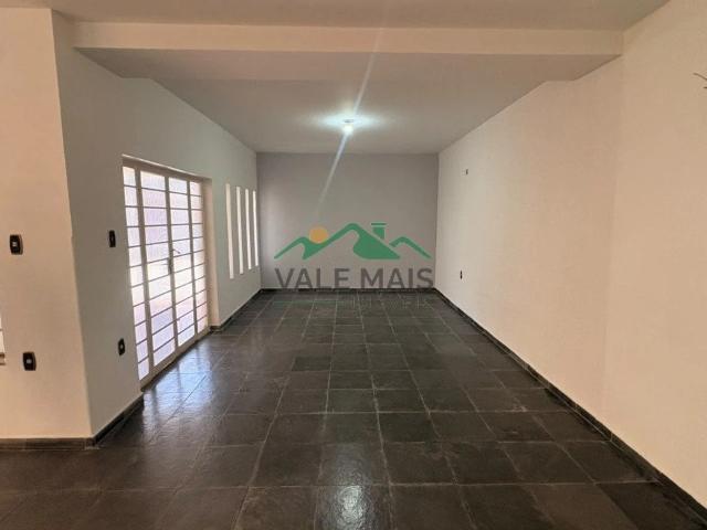 Casa aluguel em Guaratinguetá, Região Geográfica Intermediária de São José dos Campos