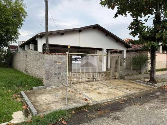 Casa aluguel em Região Imediata de Guaratinguetá, Região Metropolitana do Vale do Paraíba e Litoral Norte