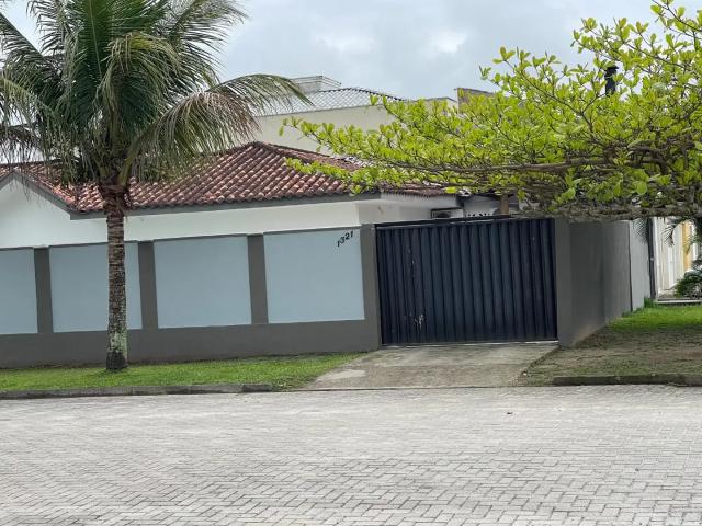 Casa aluguel em Região Geográfica Imediata de Paranaguá, Guaratuba