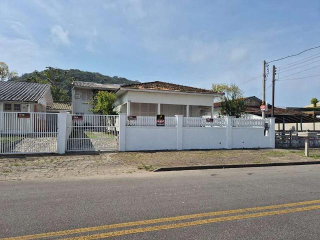 Casa aluguel em Região Geográfica Imediata de Paranaguá, Guaratuba