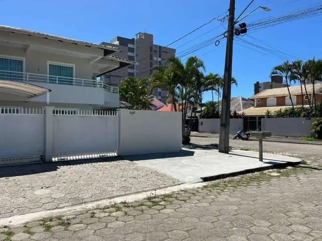 Casa aluguel em Região Geográfica Imediata de Paranaguá, Guaratuba