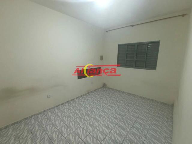 Casa aluguel em Distrito-sede de Guarulhos, Guarulhos
