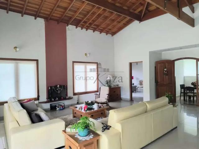 Casa aluguel em Região Imediata de São José dos Campos, Região Metropolitana do Vale do Paraíba e Litoral Norte