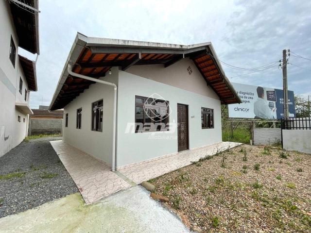 Casa aluguel em Indaial, Região Geográfica Intermediária de Blumenau