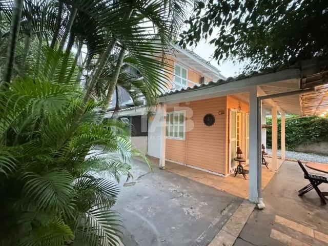 Casa aluguel em Região Geográfica Imediata de Itajaí, Itajaí