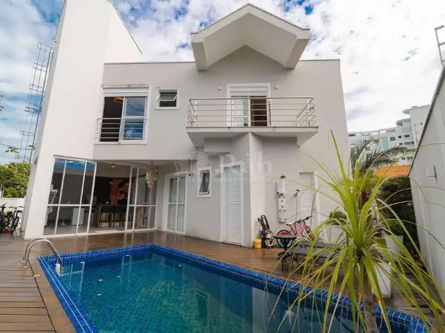 Casa aluguel em Região Geográfica Imediata de Itajaí, Itajaí