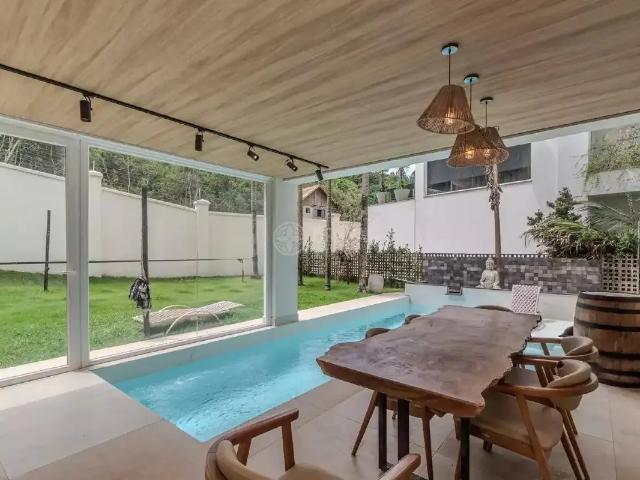 Casa aluguel em Região Geográfica Imediata de Itajaí, Itajaí