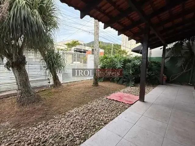 Casa aluguel em Ressacada, Itajaí