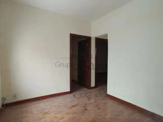 Casa aluguel em Região Imediata de São José dos Campos, Região Metropolitana do Vale do Paraíba e Litoral Norte