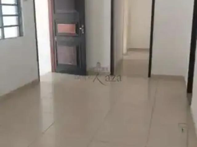 Casa aluguel em Região Imediata de São José dos Campos, Região Metropolitana do Vale do Paraíba e Litoral Norte