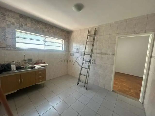 Casa aluguel em Região Imediata de São José dos Campos, Região Metropolitana do Vale do Paraíba e Litoral Norte