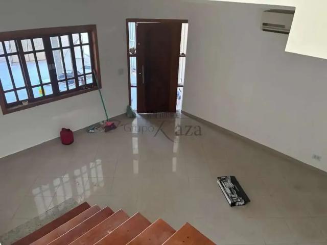 Casa aluguel em Região Imediata de São José dos Campos, Região Metropolitana do Vale do Paraíba e Litoral Norte