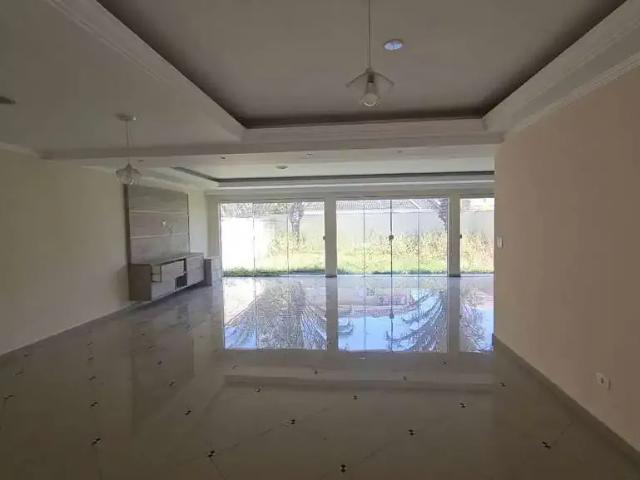 Casa aluguel em Região Imediata de São José dos Campos, Região Metropolitana do Vale do Paraíba e Litoral Norte