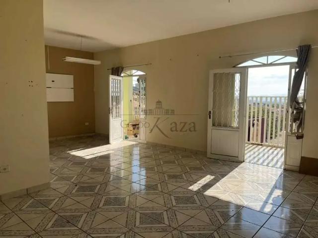 Casa aluguel em Região Imediata de São José dos Campos, Região Metropolitana do Vale do Paraíba e Litoral Norte