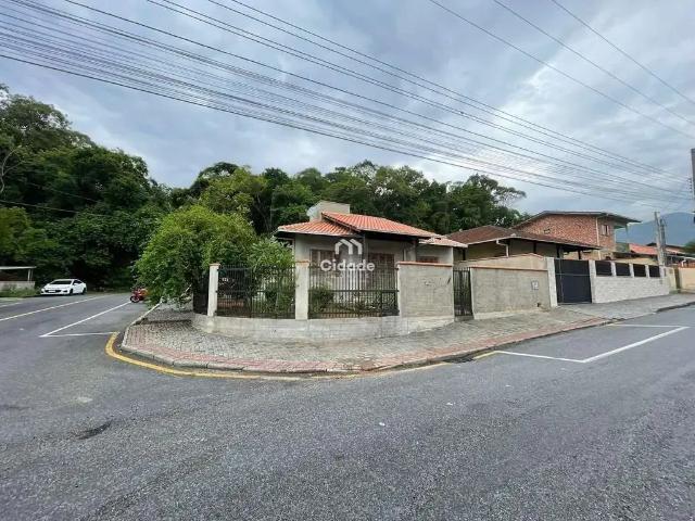 Casa aluguel em Região Geográfica Imediata de Joinville, Jaraguá do Sul