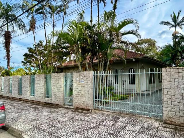 Casa aluguel em Região Geográfica Imediata de Joinville, Joinville