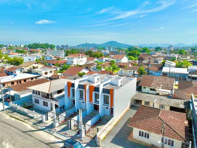 Casa aluguel em Joinville, Região Geográfica Intermediária de Joinville