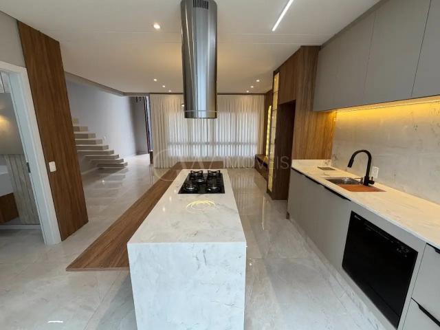 Casa aluguel em Região Geográfica Imediata de Joinville, Joinville