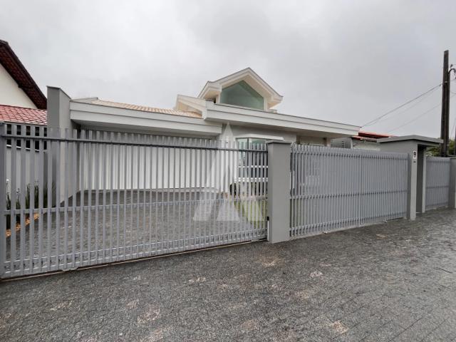 Casa aluguel em Saguaçu, Joinville
