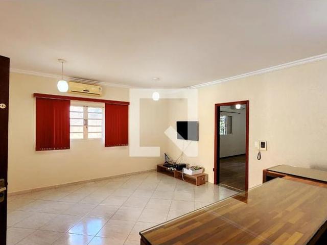 Casa aluguel em Vila Inhamupe, Jundiaí