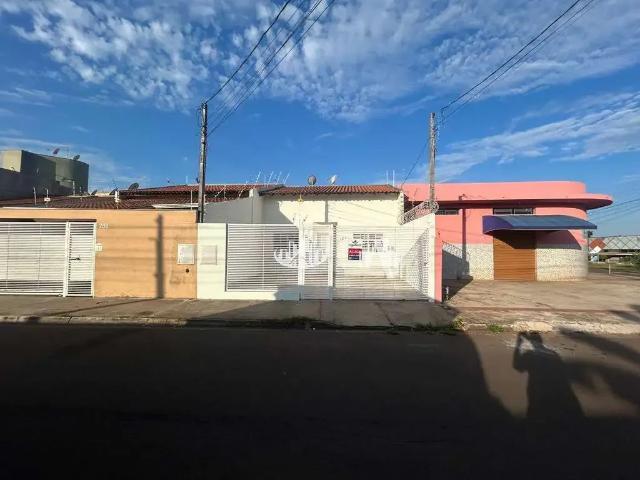 Casa aluguel em Região Geográfica Imediata de Londrina, Londrina