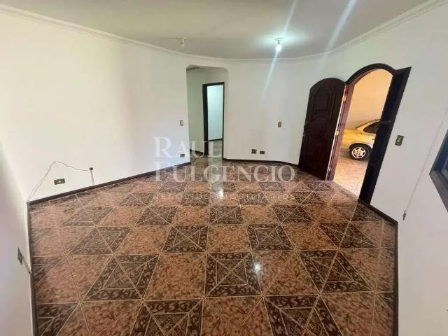 Casa aluguel em Região Geográfica Imediata de Londrina, Londrina