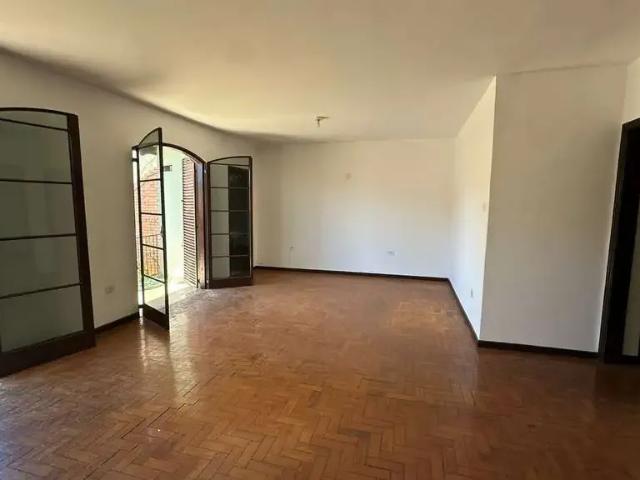 Casa aluguel em Região Geográfica Imediata de Londrina, Londrina
