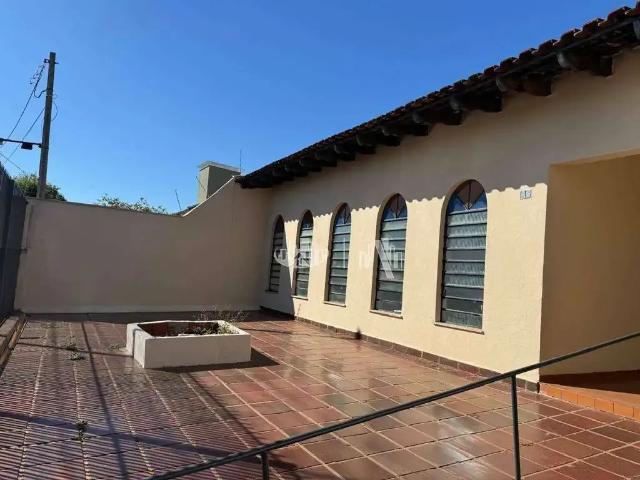 Casa aluguel em Região Geográfica Imediata de Londrina, Londrina