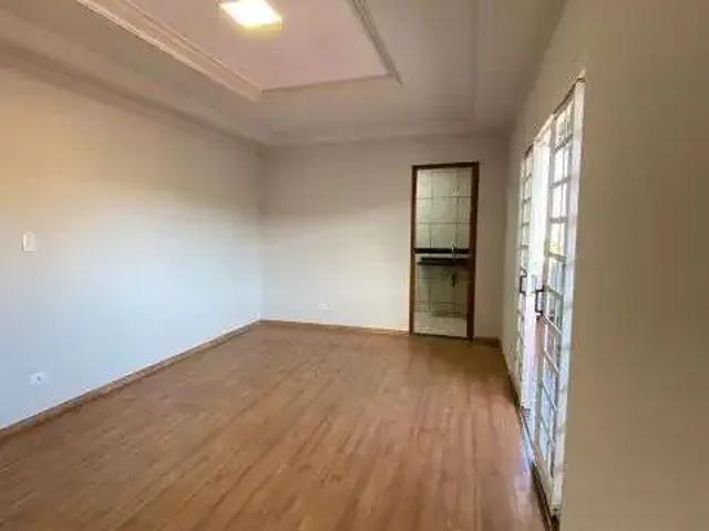 Casa aluguel em Região Geográfica Imediata de Londrina, Londrina