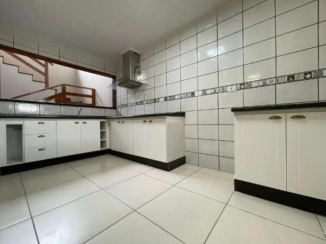 Casa aluguel em Região Geográfica Imediata de Londrina, Londrina