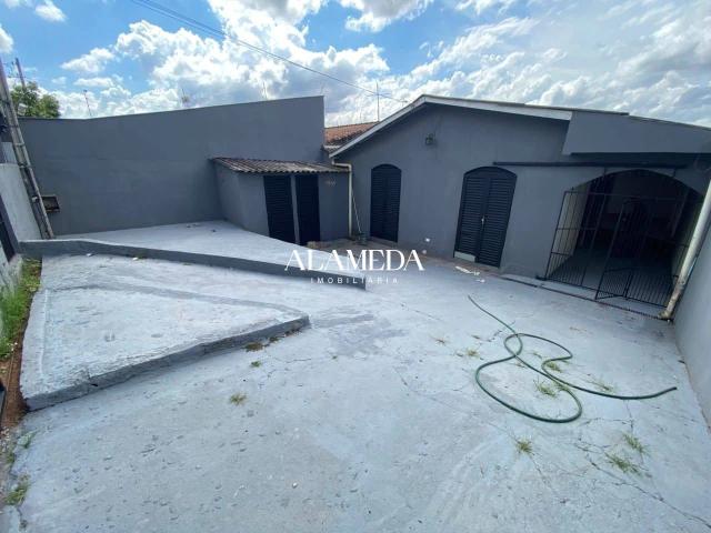 Casa aluguel em Conjunto Habitacional Farid Libos, Londrina