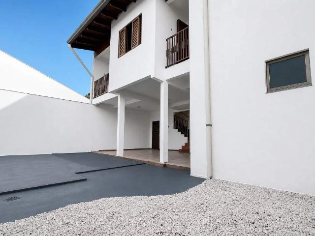 Casa aluguel em Jardim Universitário, Londrina