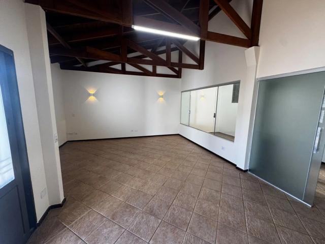Casa aluguel em Jardim Universitário, Londrina