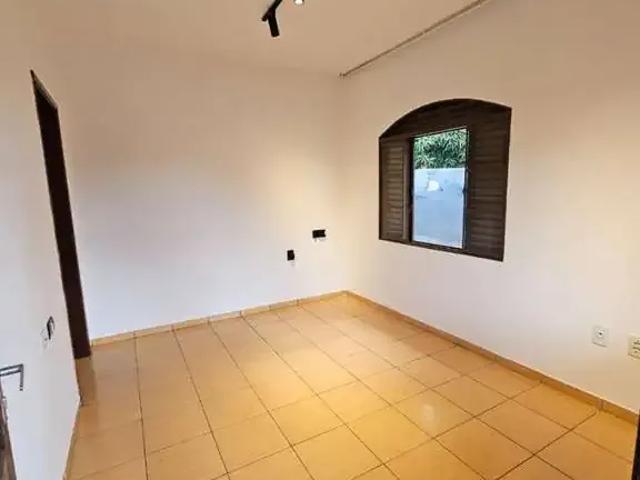 Casa aluguel em Região Geográfica Imediata de Londrina, Londrina