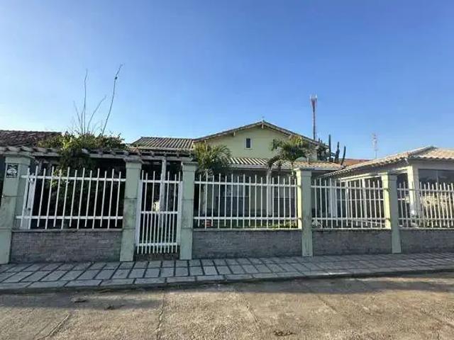 Casa aluguel em Região Geográfica Imediata do Rio de Janeiro, Região Metropolitana do Rio de Janeiro