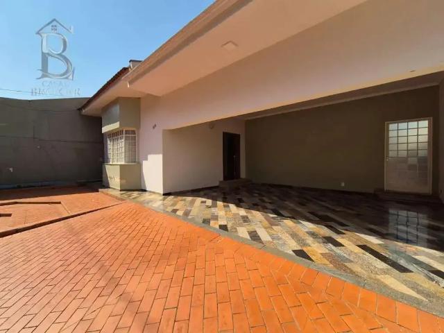 Casa aluguel em Região Imediata de Marília, Marília