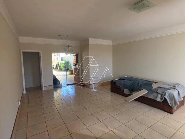 Casa aluguel em Marília, Região Geográfica Intermediária de Marília