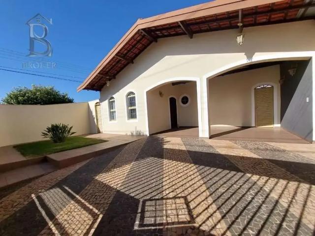 Casa aluguel em Região Imediata de Marília, Marília