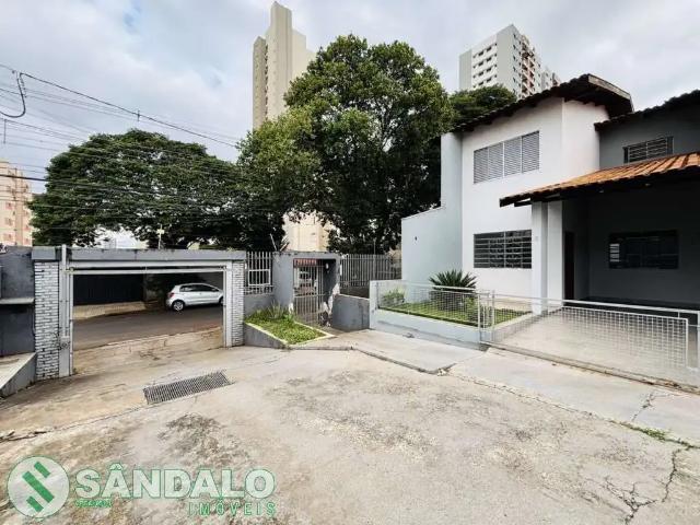 Casa aluguel em Região Geográfica Imediata de Maringá, Maringá