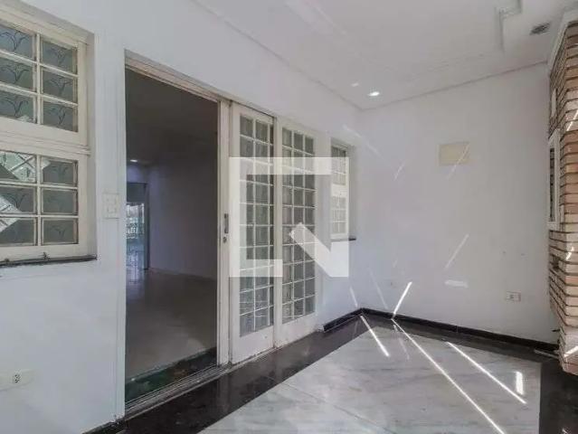 Casa aluguel em Região Imediata de São Paulo, Região Metropolitana de São Paulo