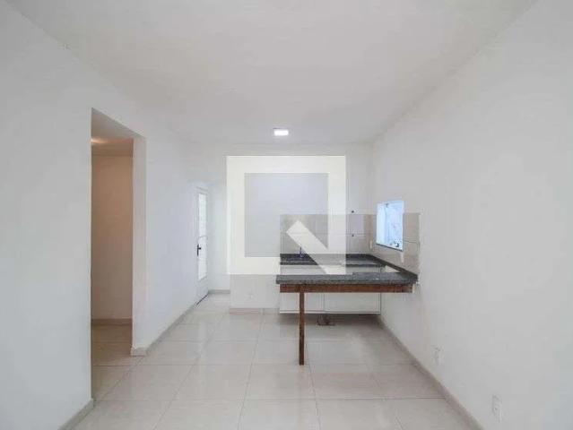 Casa aluguel em Mesquita