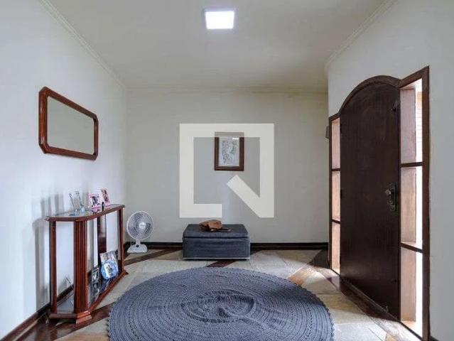 Casa aluguel em Vila Oliveira, Mogi das Cruzes