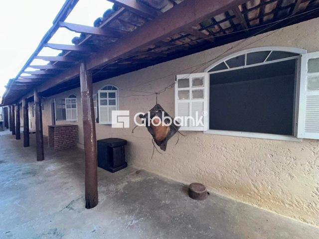 Casa aluguel em Montes Claros, Região Geográfica Intermediária de Montes Claros