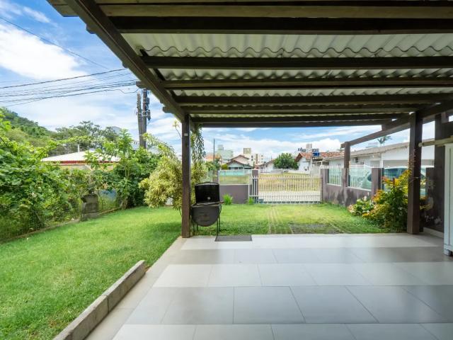 Casa aluguel em Região Geográfica Imediata de Itajaí, Navegantes