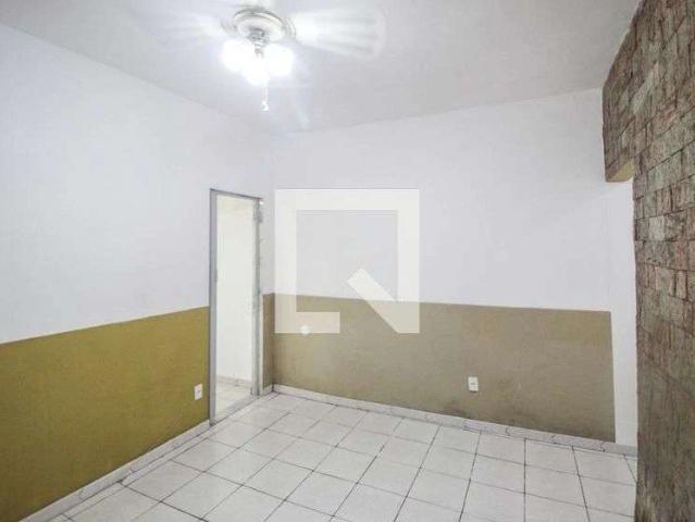 Casa aluguel em Cabral, Nilópolis