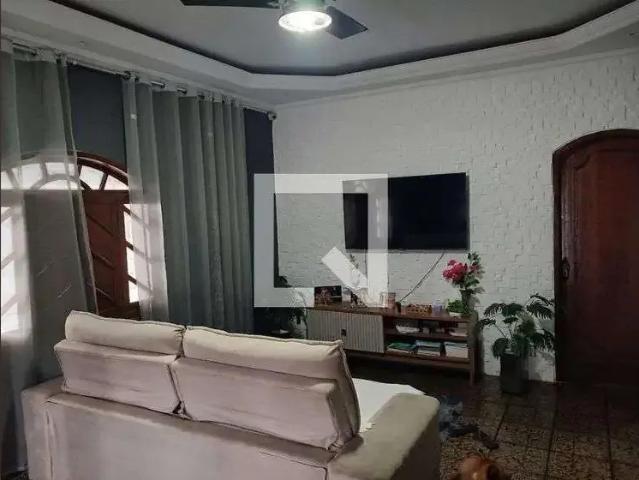 Casa aluguel em Região Geográfica Imediata do Rio de Janeiro, Região Metropolitana do Rio de Janeiro