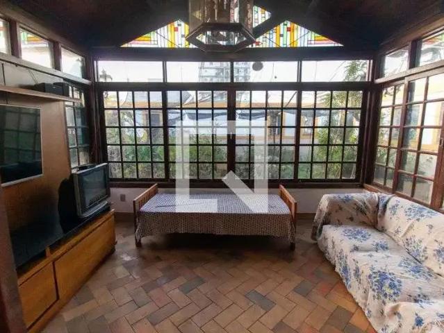 Casa aluguel em Região Geográfica Imediata do Rio de Janeiro, Região Metropolitana do Rio de Janeiro