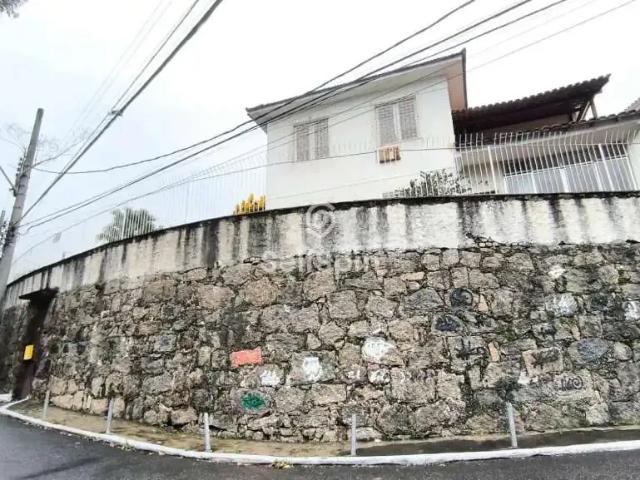 Casa aluguel em Região Geográfica Imediata do Rio de Janeiro, Região Metropolitana do Rio de Janeiro