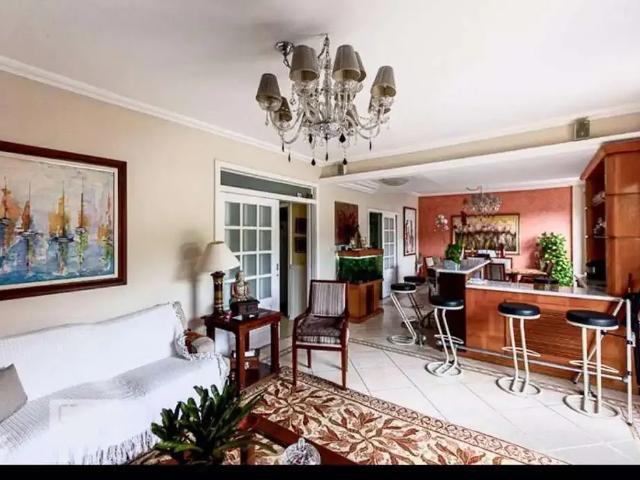 Casa aluguel em Região Geográfica Imediata do Rio de Janeiro, Região Metropolitana do Rio de Janeiro
